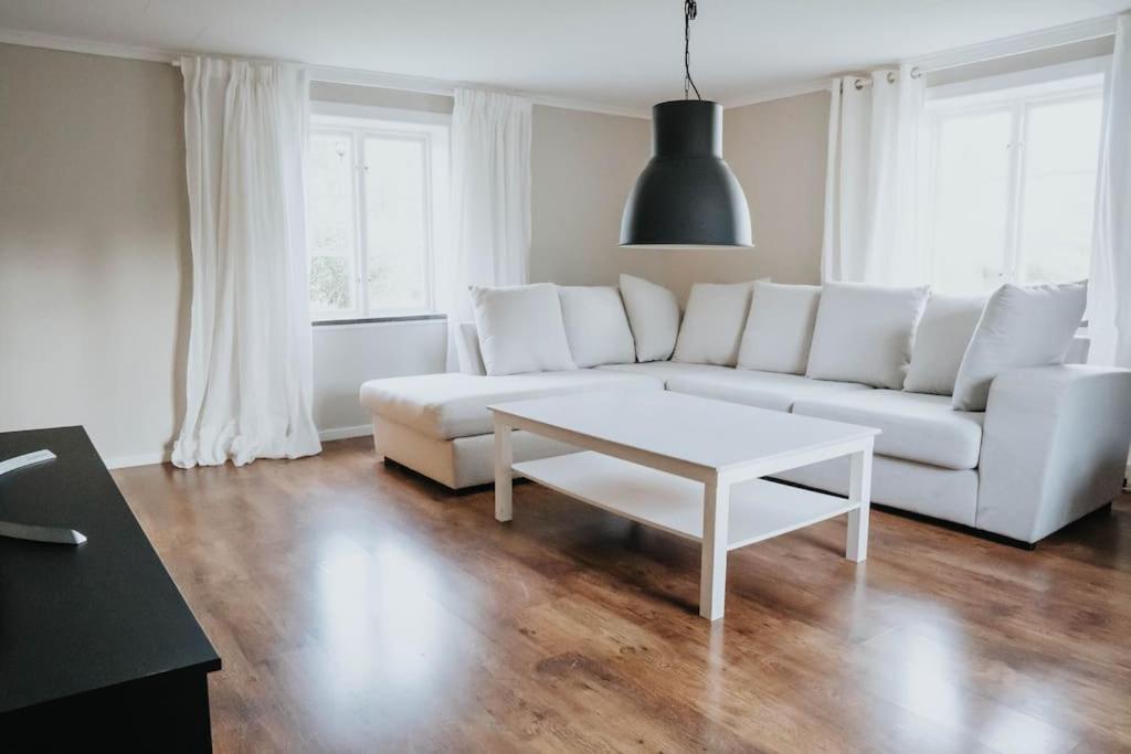 Villa Pa Landet, Habo Buitenkant foto